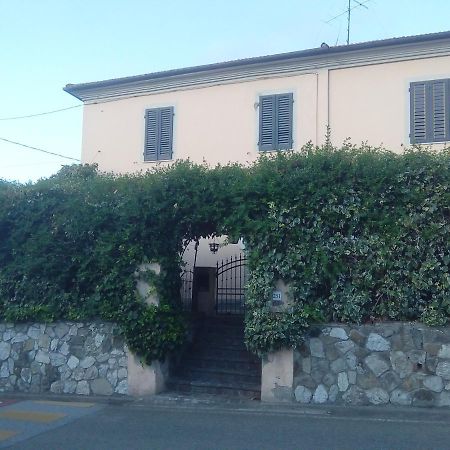 Terre Di Creta...Per Sognare Otel Pomaia Dış mekan fotoğraf